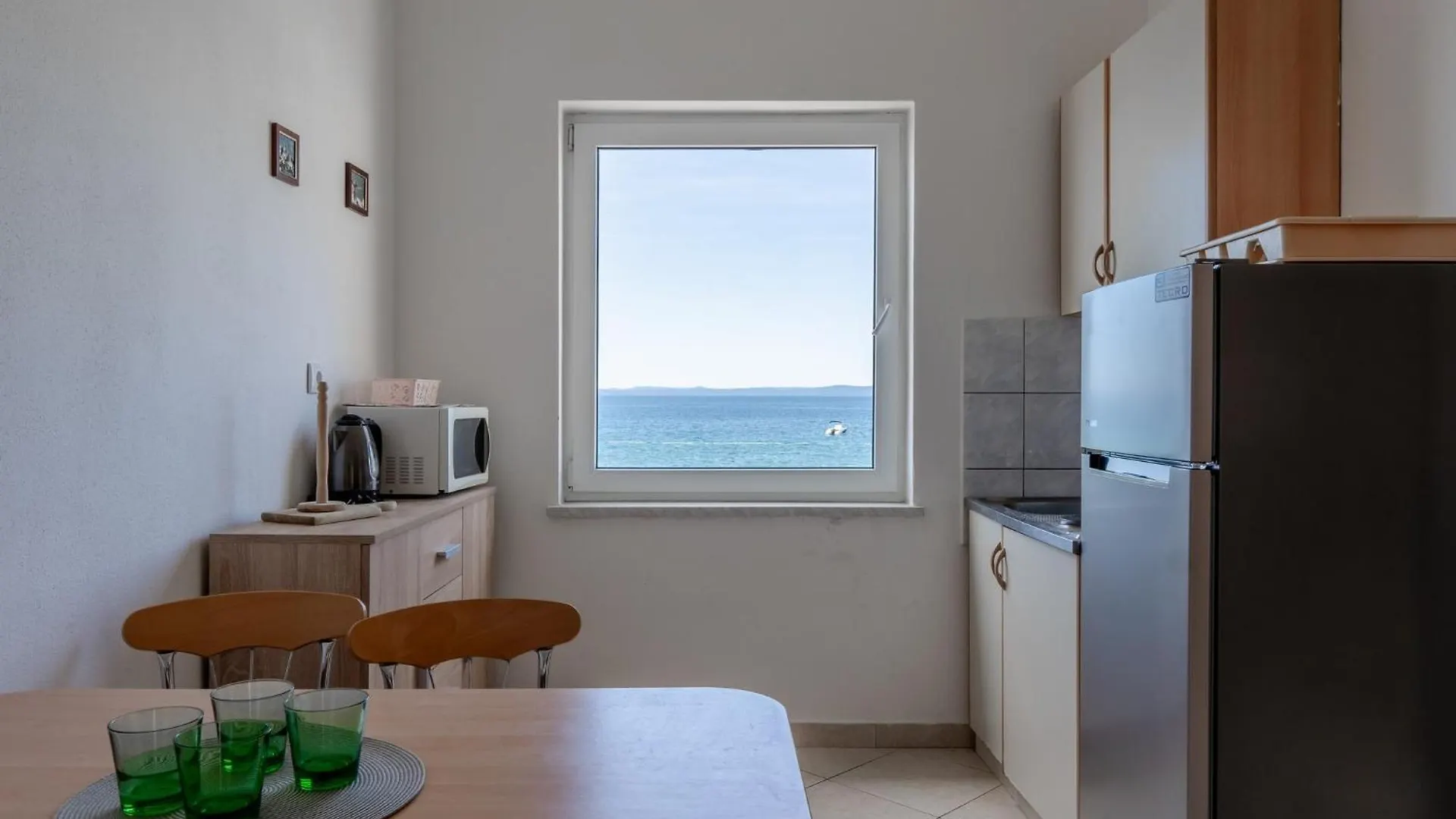 Apartments By The Sea Vir - 23426