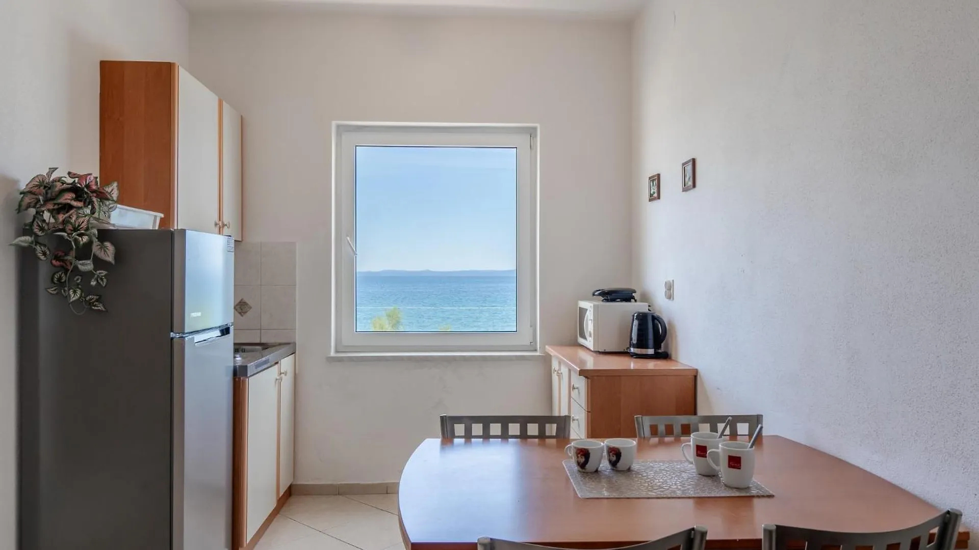 Apartments By The Sea Vir - 23426